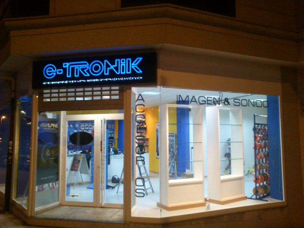 LUMINOSO COMPOSITE TEXTOS METACRILATO LED (4)