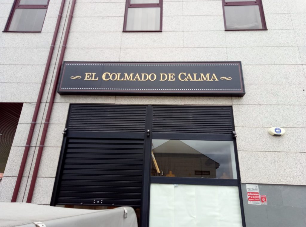 RÓTULO LUMINOSO METACRILATO (10)